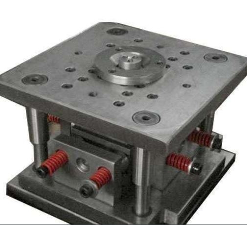 Plastic die