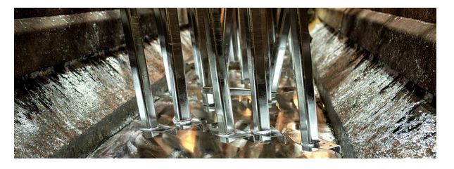 molten zinc metal